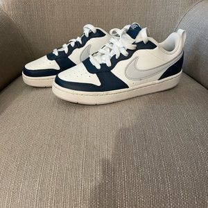 Youth Nikes! Nike Jordan mids with Jordan logo

Light blue pair Nike low dunks